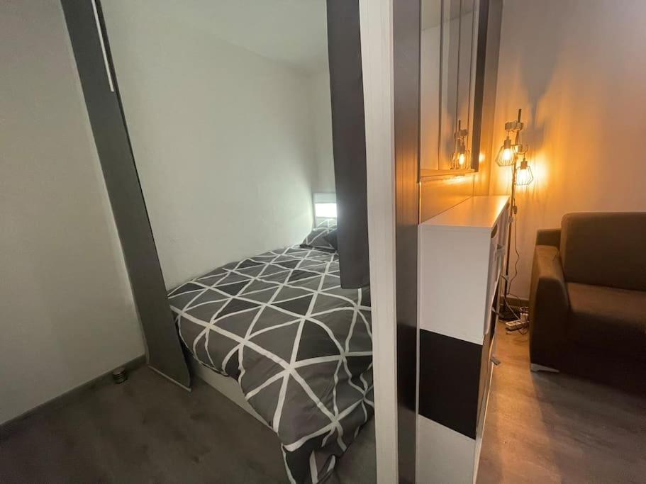 Le Cocon Hyerois Apartment *